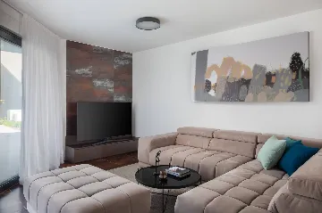 Apartment with Sea View & Balcony in Malinska (Krk)