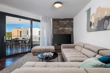 Apartment with Sea View & Balcony in Malinska (Krk)