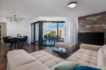 Apartment with Sea View & Balcony in Malinska (Krk)