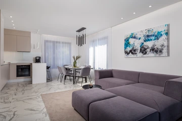 2-Bedroom Apartment with Sea-View Balcony in Malinska