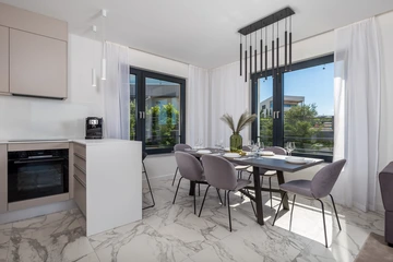 2-Bedroom Apartment with Sea-View Balcony in Malinska