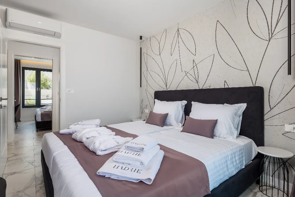 2-Bedroom Apartment with Sea-View Balcony in Malinska