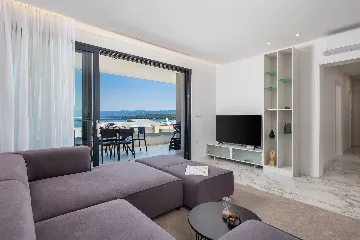 2-Bedroom Apartment with Sea-View Balcony in Malinska