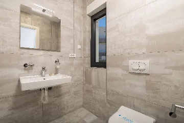 Penthouse Apartment with Sea-View Whirlpool in Malinska