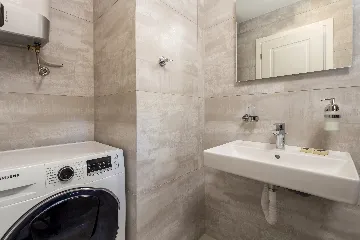 Penthouse Apartment with Sea-View Whirlpool in Malinska