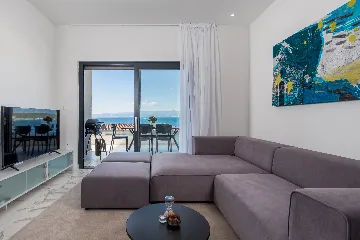 Penthouse Apartment with Sea-View Whirlpool in Malinska