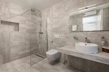 Penthouse Apartment with Sea-View Whirlpool in Malinska