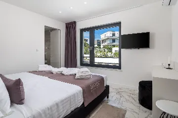 Penthouse Apartment with Sea-View Whirlpool in Malinska