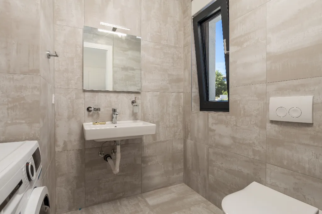 Penthouse Apartment with Sea-View Whirlpool in Malinska
