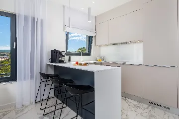 Penthouse Apartment with Sea-View Whirlpool in Malinska