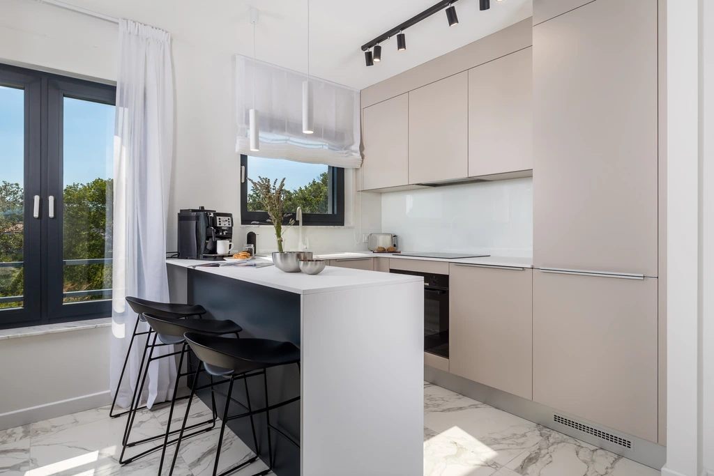 3-Bedroom Apartment in Malinska (Krk) with Balcony