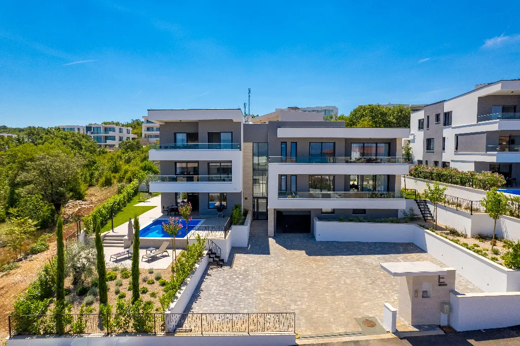 3-Bedroom Apartment in Malinska (Krk) with Balcony