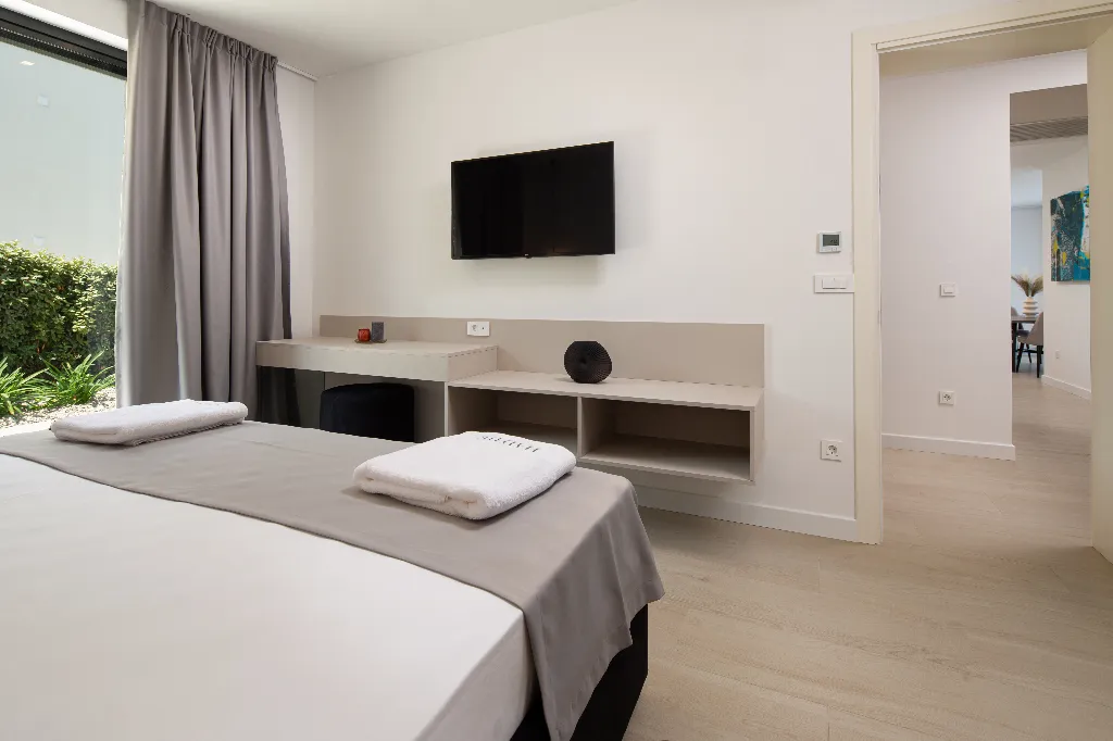 2-Bedroom Apartment in Malinska (Krk) for 5 Guests