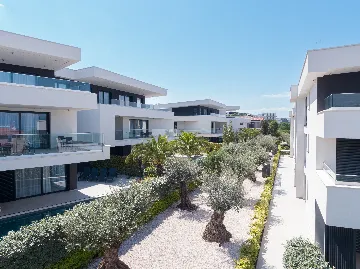 2-Bedroom Apartment in Malinska (Krk) for 5 Guests