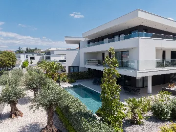 2-Bedroom Apartment in Malinska (Krk) for 5 Guests