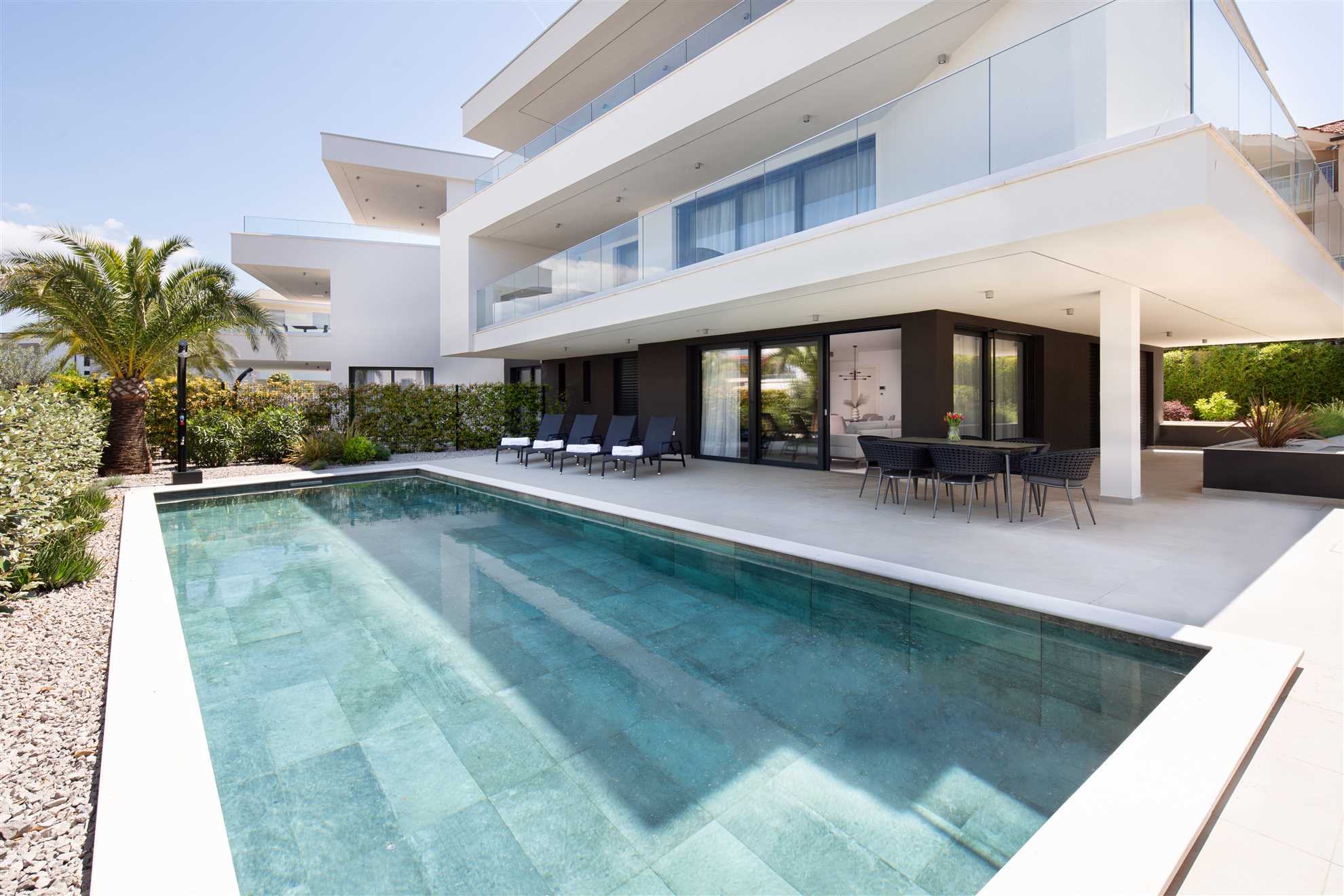 Villas Azimut - Luxury Apartment with Pool, Terrace and Seaview