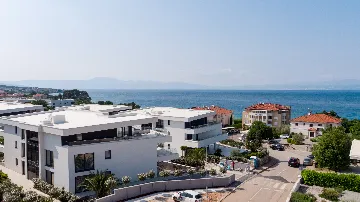 Apartment with Private Jacuzzi Terrace in Malinska