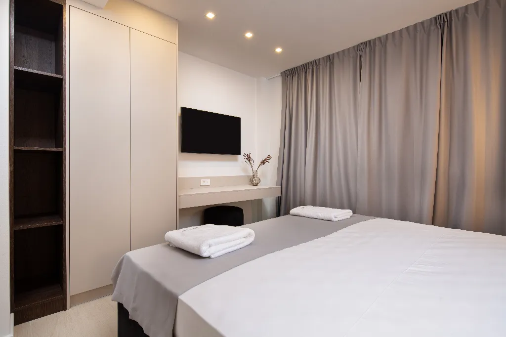 Apartment with Private Jacuzzi Terrace in Malinska