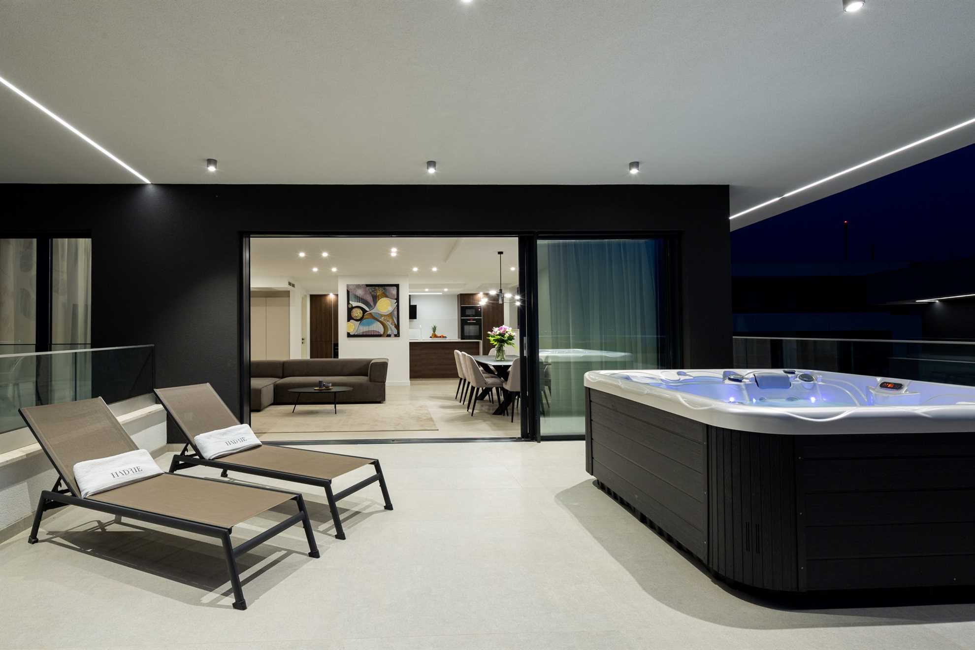 Villas Azimut - Luxury apartment with private Jacuzzi and sea view