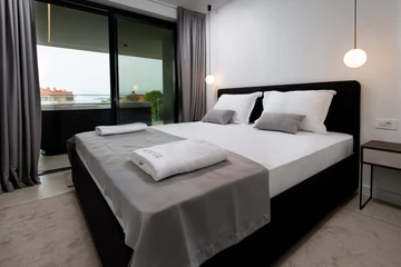 Malinska (Krk) Sea View Apartment for 7 Guests