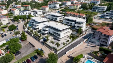 Malinska (Krk) Sea View Apartment for 7 Guests