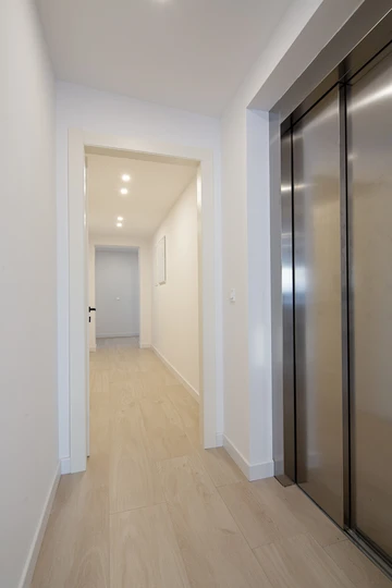 4-Bedroom Apartment with Jacuzzi Terrace, Malinska