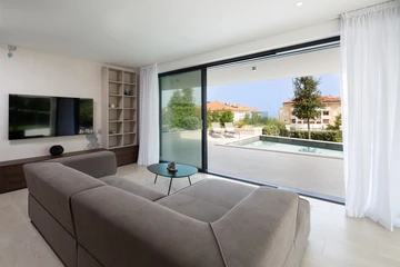 3-Bedroom Apartment with Private Pool in Malinska