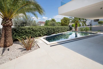 3-Bedroom Apartment with Private Pool in Malinska