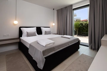 3-Bedroom Apartment in Malinska for Up to 7 Guests