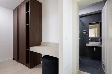 3-Bedroom Apartment in Malinska for Up to 7 Guests