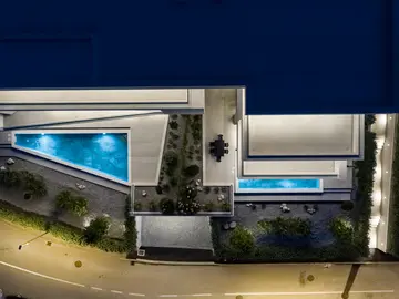 3-Bedroom Apartment in Malinska for Up to 7 Guests