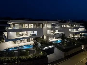 3-Bedroom Apartment in Malinska for Up to 7 Guests