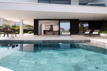 3-Bedroom Apartment in Malinska for Up to 7 Guests