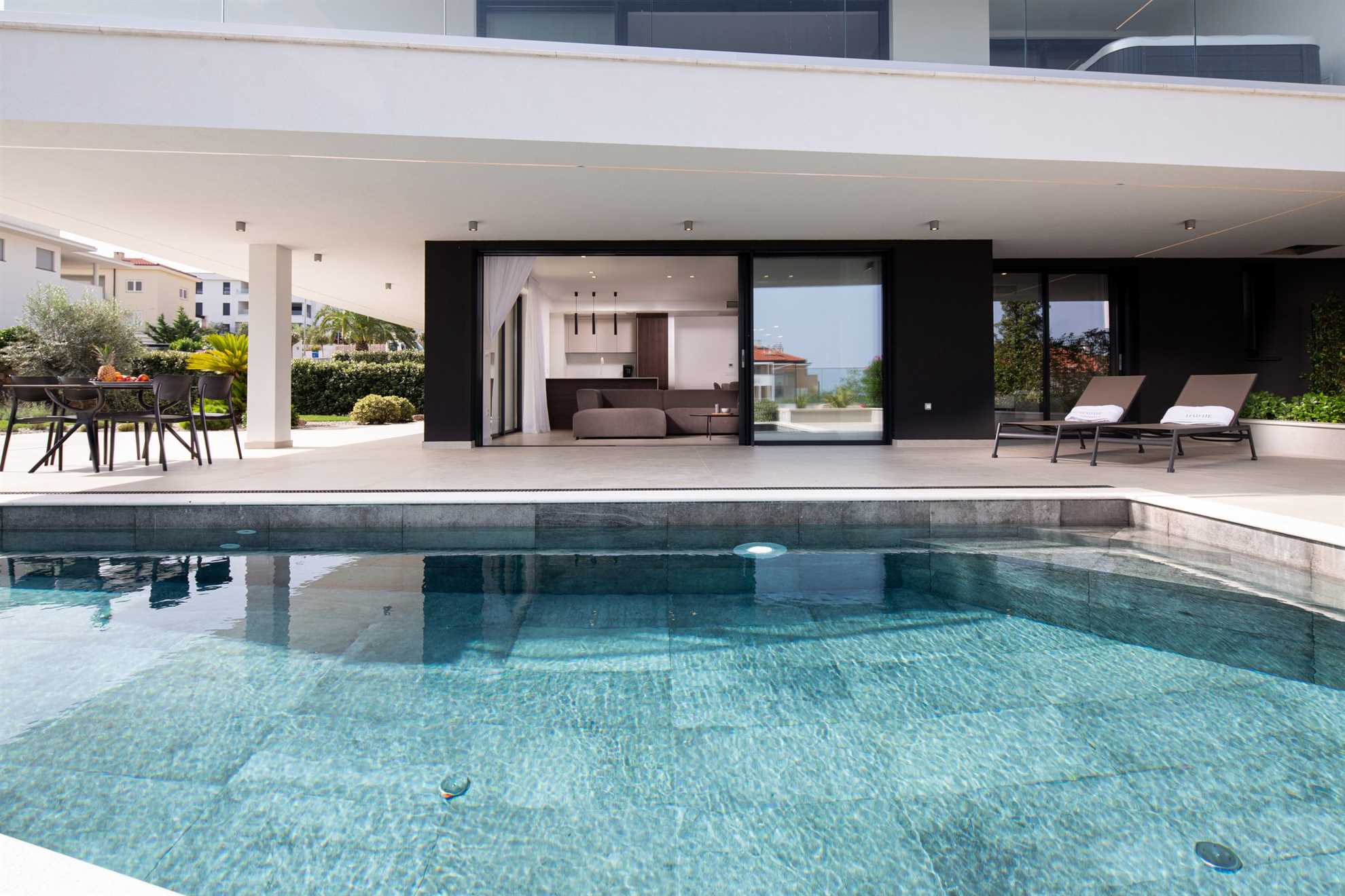 Villas Azimut – Superior Apartment with Pool, Terrace and Stunning Sea View