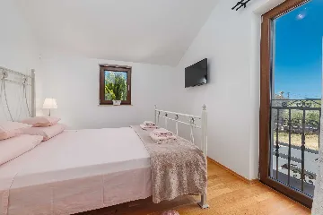 Villa with Private Pool in Sveti Ivan Dobrinjski (Krk)