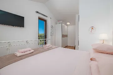 Villa with Private Pool in Sveti Ivan Dobrinjski (Krk)