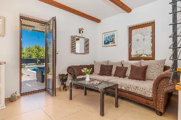 Villa with Private Pool in Sveti Ivan Dobrinjski (Krk)