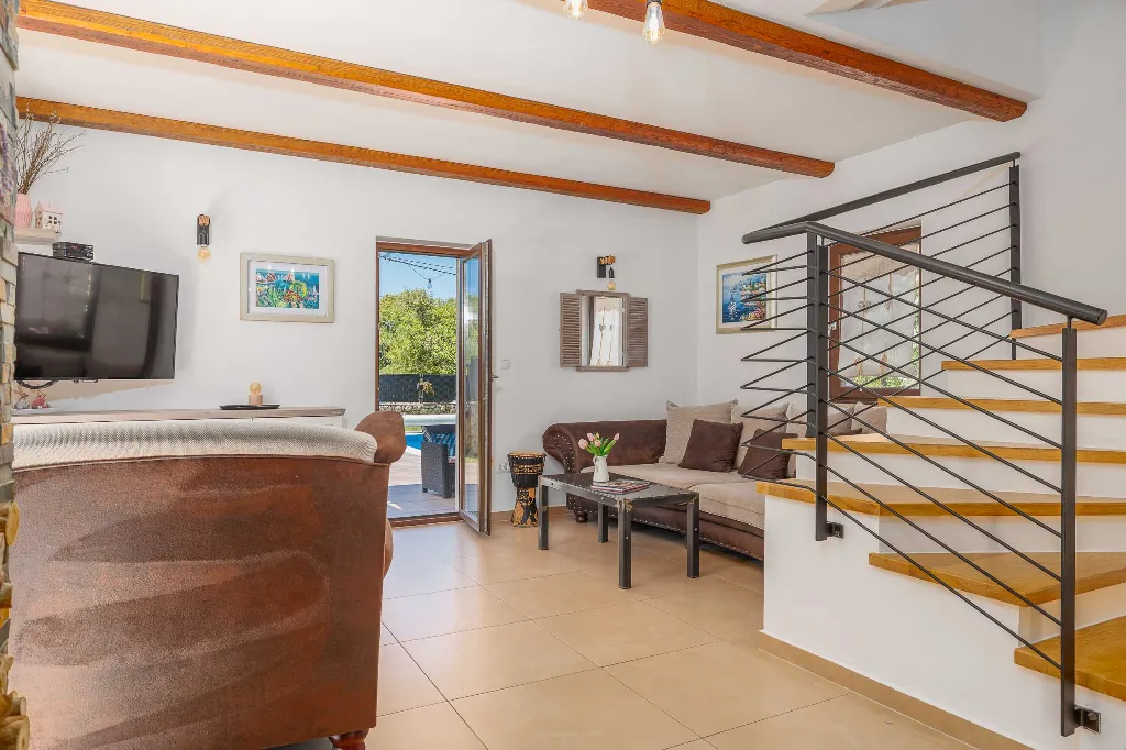 Villa with Private Pool in Sveti Ivan Dobrinjski (Krk)