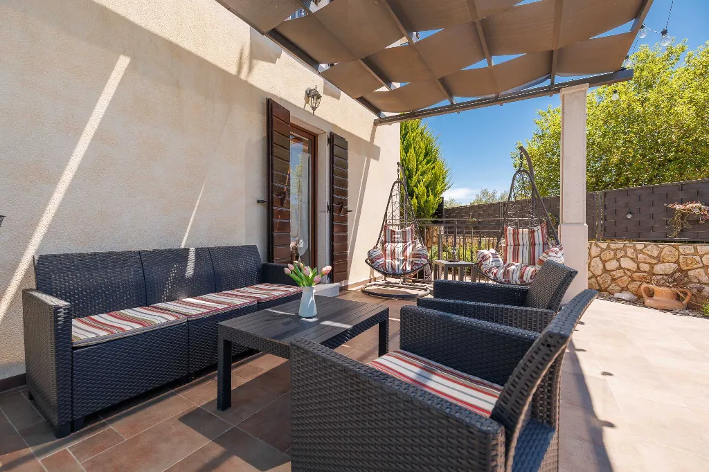 Villa with Private Pool in Sveti Ivan Dobrinjski (Krk)