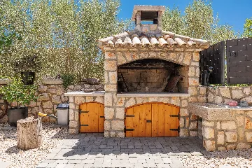 Villa with Private Pool in Sveti Ivan Dobrinjski (Krk)