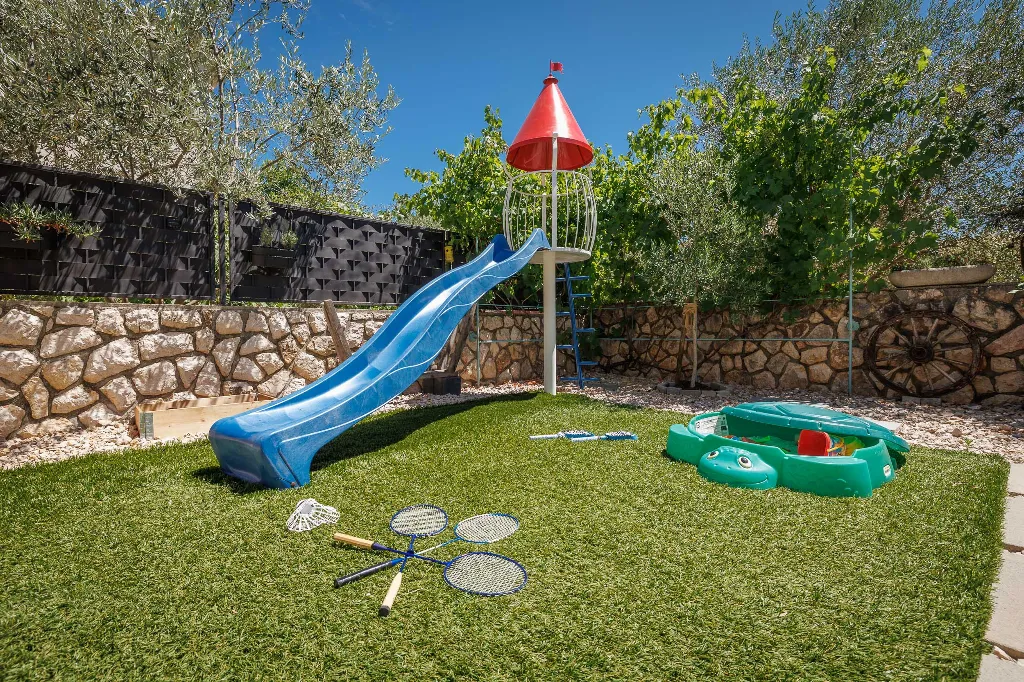 Villa with Private Pool in Sveti Ivan Dobrinjski (Krk)