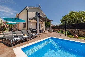 Villa with Private Pool in Sveti Ivan Dobrinjski (Krk)