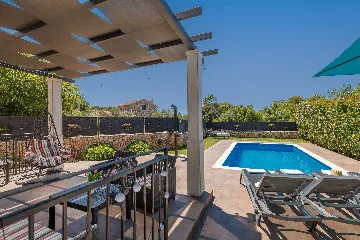 Villa with Private Pool in Sveti Ivan Dobrinjski (Krk)