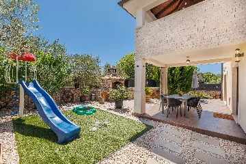 Villa with Private Pool in Sveti Ivan Dobrinjski (Krk)