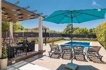 Villa with Private Pool in Sveti Ivan Dobrinjski (Krk)