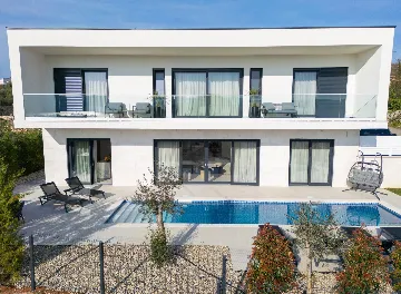 4-Bedroom Villa in Linardici (Krk) with Private Pool