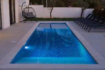 4-Bedroom Villa in Linardici (Krk) with Private Pool