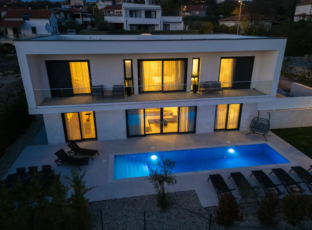 4-Bedroom Villa in Linardici (Krk) with Private Pool