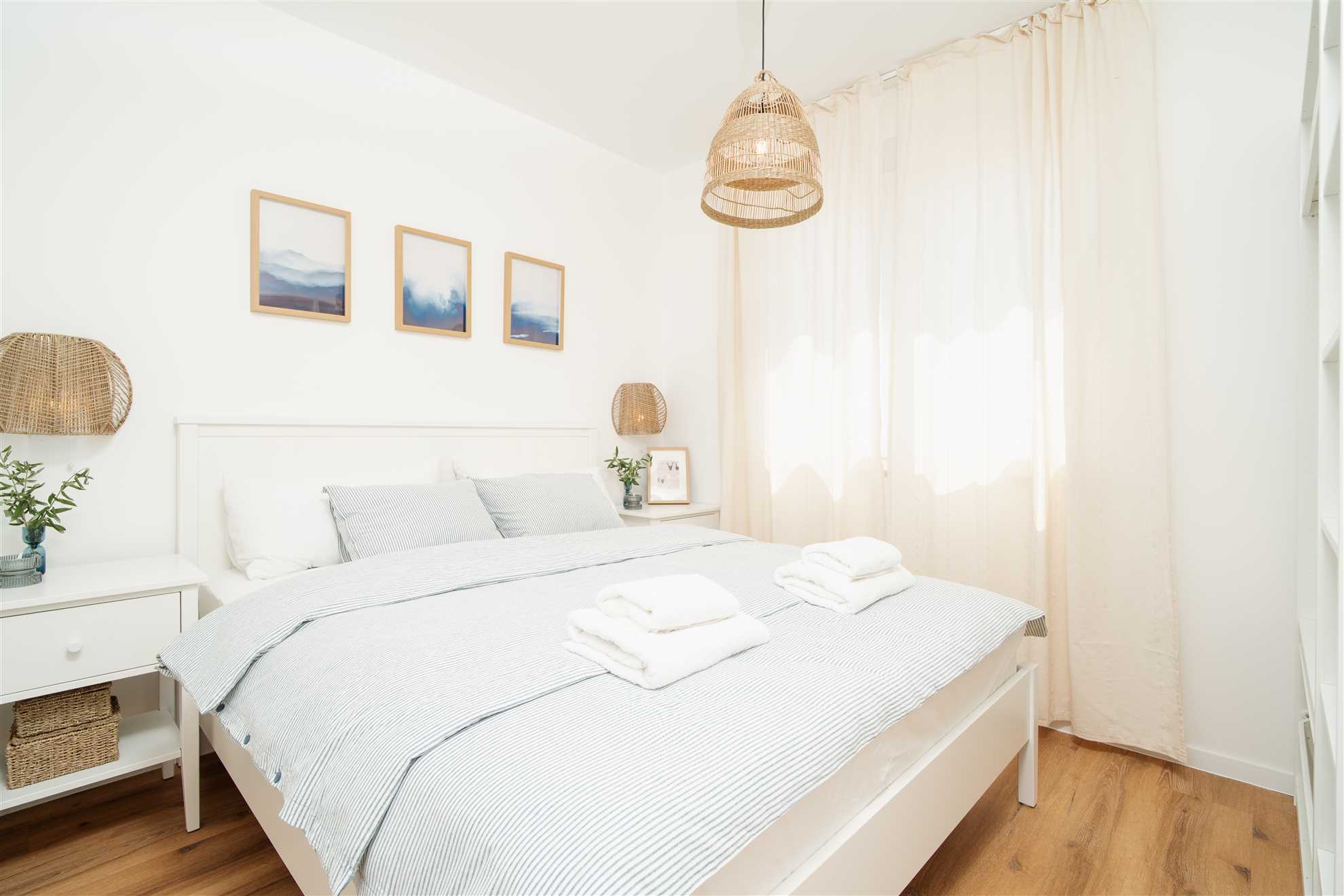 Villa Galeb - Spacious Family Apartment with Rooftop Terrace and Panoramic Sea View