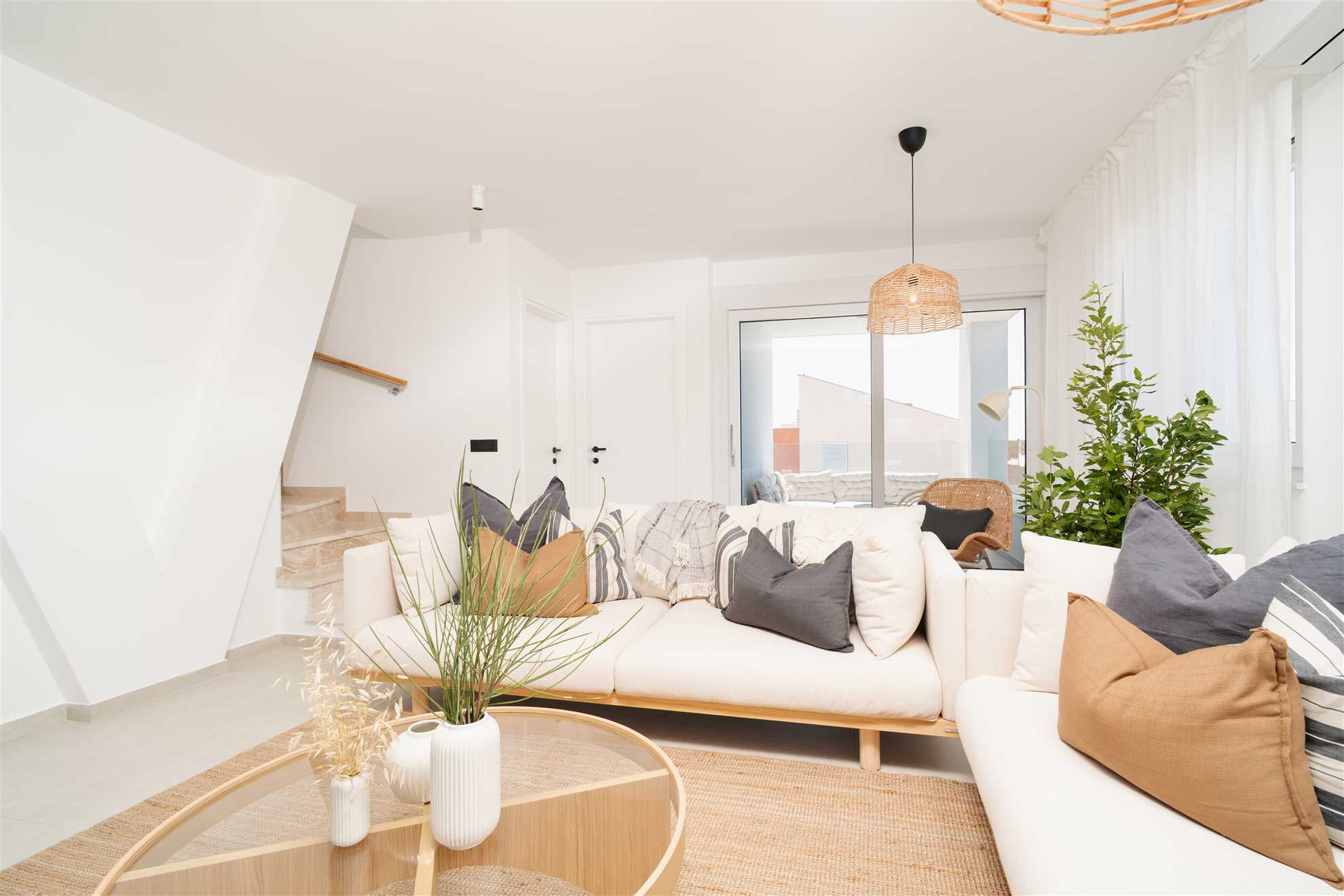 Villa Galeb - Spacious Family Apartment with Rooftop Terrace and Panoramic Sea View
